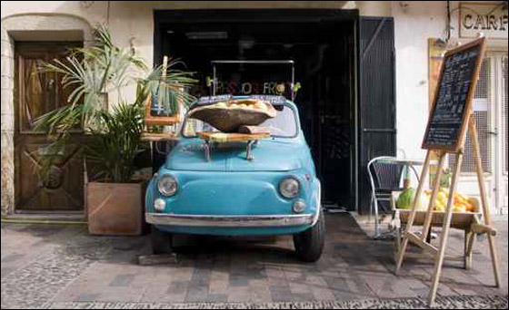 تسعينية تلقى حتفها دهسا على سريرها!! صورة رقم 1