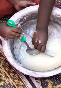 العالم يرمي ثلث غذائه سنويا.. والملايين يعانون من المجاعة!! صورة رقم 1