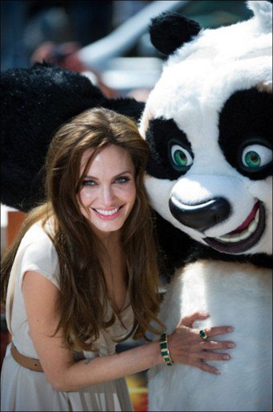 بالصور.. تألّق المشاهير في مهرجان كان السنوي في فرنسا  صورة رقم 16