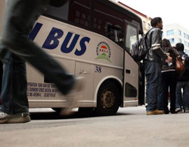 مواطن كندي ينجح في إنقاذ حافلة بكل ركابها من كارثة محتومة!! صورة رقم 1