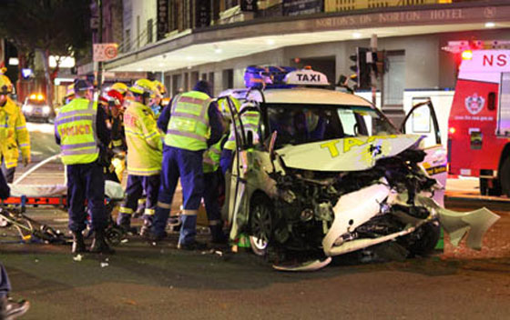  استعار سيارة اللامبورغيني من صديقه وحطمها في حادث  صورة رقم 3