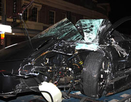  استعار سيارة اللامبورغيني من صديقه وحطمها في حادث  صورة رقم 1