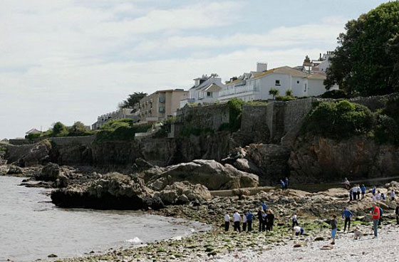 تلميذ يبلغ 13 عاما يتسلق منحدرا وينقذ امرأة غواصة من الغرق!   صورة رقم 3