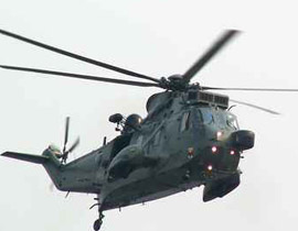 ترهيب سكان لندن بعد نزول جنود بالمظلات من مروحية! صورة رقم 1