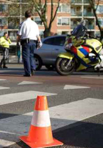 بطلة في الملاكمة تلكم رجل شرطة اسرائيلي وتدخله المشفى!! صورة رقم 1