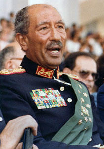 مبارك عميل للمخابرات الامريكية ومدبر عملية اغتيال السادات!! صورة رقم 3