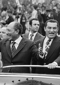 مبارك عميل للمخابرات الامريكية ومدبر عملية اغتيال السادات!! صورة رقم 4