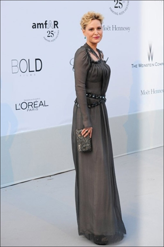 بالصور.. مسلسلات اون لاين ينقل لكم أزياء النجمات العالميات في مهرجان كان! صورة رقم 86