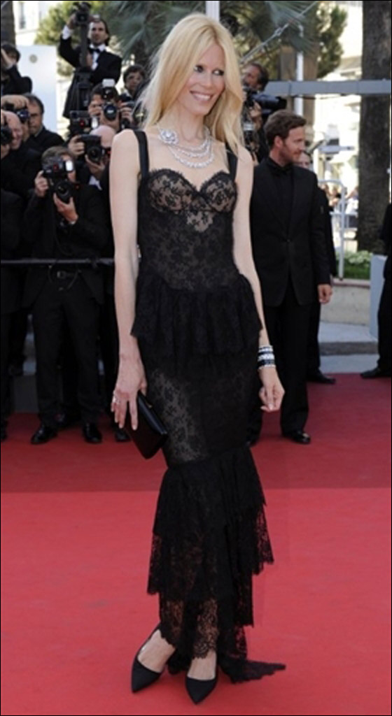 بالصور.. مسلسلات اون لاين ينقل لكم أزياء النجمات العالميات في مهرجان كان! صورة رقم 81