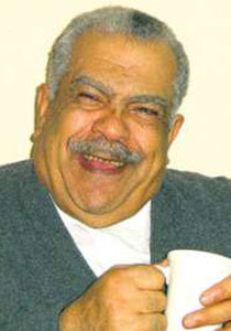 مبارك لكفراوي حول متاجرة جمال بديون مصر: الولد عاوز يشتغل!! صورة رقم 1