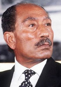 مبارك لكفراوي حول متاجرة جمال بديون مصر: الولد عاوز يشتغل!! صورة رقم 4