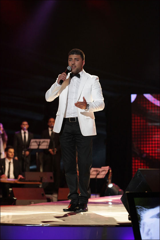 النجم العربي الهام المدفعي في الحلقة النهائية لنيو ستار 2011 صورة رقم 3