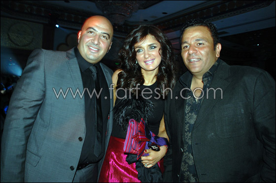 مسلسلات اون لاين ينفرد بأخبار النجوم في حفل الدير جيست صورة رقم 19 مسلسلات اون لاين ينفرد بأخبار النجوم في حفل الدير جيست صورة رقم 19