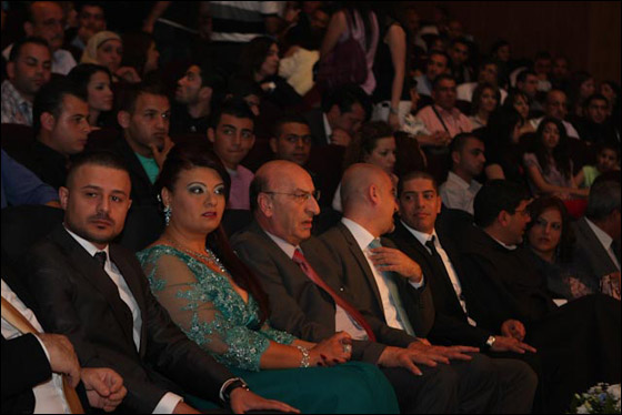 موج هادر هزّ مسرح نيوستار.. رحبوا بالنيوستار 2011 ماندو جريس من فسوطه صورة رقم 5 موج هادر هزّ مسرح نيوستار.. رحبوا بالنيوستار 2011 ماندو جريس من فسوطه صورة رقم 5