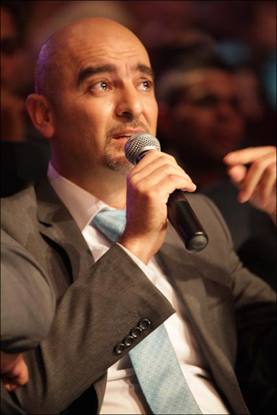 موج هادر هزّ مسرح نيوستار.. رحبوا بالنيوستار 2011 ماندو جريس من فسوطه صورة رقم 88 موج هادر هزّ مسرح نيوستار.. رحبوا بالنيوستار 2011 ماندو جريس من فسوطه صورة رقم 88