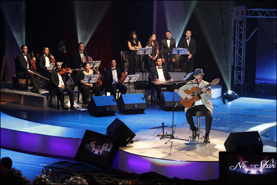 موج هادر هزّ مسرح نيوستار.. رحبوا بالنيوستار 2011 ماندو جريس من فسوطه صورة رقم 51 موج هادر هزّ مسرح نيوستار.. رحبوا بالنيوستار 2011 ماندو جريس من فسوطه صورة رقم 51