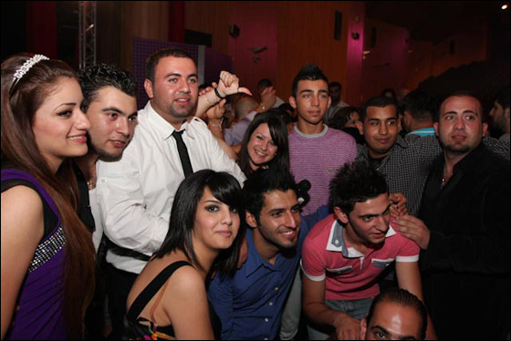 موج هادر هزّ مسرح نيوستار.. رحبوا بالنيوستار 2011 ماندو جريس من فسوطه صورة رقم 72 موج هادر هزّ مسرح نيوستار.. رحبوا بالنيوستار 2011 ماندو جريس من فسوطه صورة رقم 72