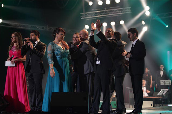 موج هادر هزّ مسرح نيوستار.. رحبوا بالنيوستار 2011 ماندو جريس من فسوطه صورة رقم 81 موج هادر هزّ مسرح نيوستار.. رحبوا بالنيوستار 2011 ماندو جريس من فسوطه صورة رقم 81