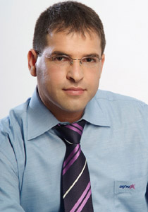 في لقاء مع حسام أبو مخ: “في سلكوم الزبون هو الأهم