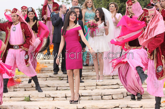 بالصور.. ميسم نحّاس تقدّم لكل عروس وعريس هدية بالصور.. ميسم نحّاس تقدّم لكل عروس وعريس هدية