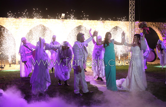 بالصور.. ميسم نحّاس تقدّم لكل عروس وعريس هدية بالصور.. ميسم نحّاس تقدّم لكل عروس وعريس هدية