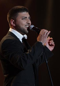 Orange: نحن نرافق  جيل الفيسبوك  بتطوره السريع  وببحثه عن الـ Status والشعارات القيمة!  صورة رقم 3