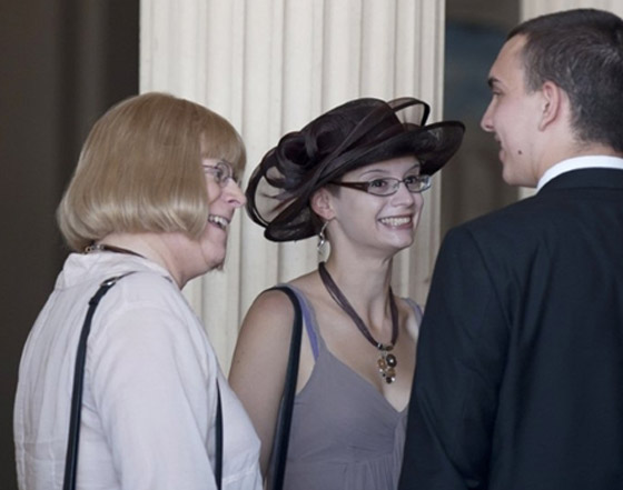 لأول مرة في فرنسا.. زفاف كبير لامرأتين مثليتي النوع!    صورة رقم 9