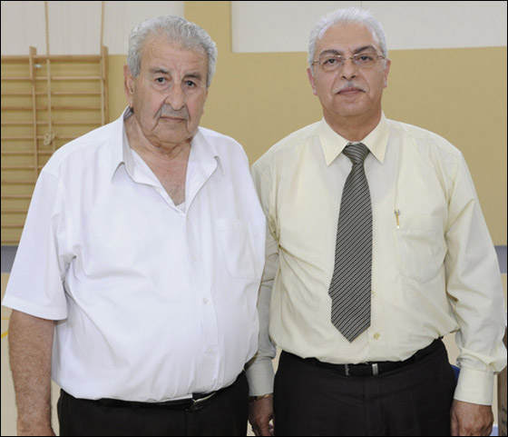 توزيع 70 حاسوباً على طلاب من مدينة طمرة    صورة رقم 3