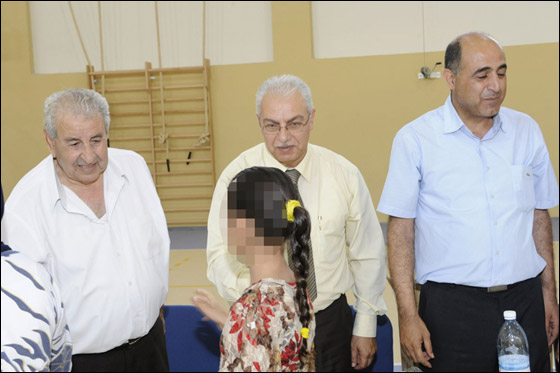 توزيع 70 حاسوباً على طلاب من مدينة طمرة    صورة رقم 1