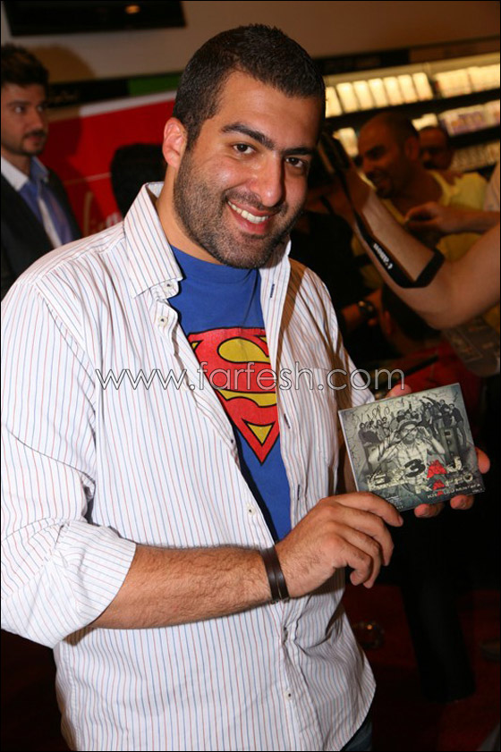 خالد مصطفى يطلق ألبومه الأول خالد مصطفى يطلق ألبومه الأول