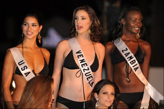 بالبكيني الأبيض.. ريما الفقيه تودّع لقب ملكة جمال الولايات المتحدة! صورة رقم 5