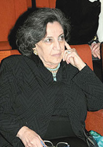 مستشارة الاسد بموقف محرج بعد وصفها الاحداث بالحرب الكونية صورة رقم 1