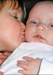 حاضنة تبلغ والدين نبأ وفاة طفلتهما برسالة على فيسبوك!! صورة رقم 1