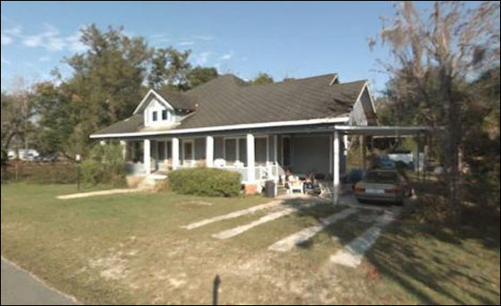 قتلت والدها بمعول بمساعدة امها لتحصل على ضمانه الاجتماعي صورة رقم 2 قتلت والدها بمعول بمساعدة امها لتحصل على ضمانه الاجتماعي صورة رقم 2