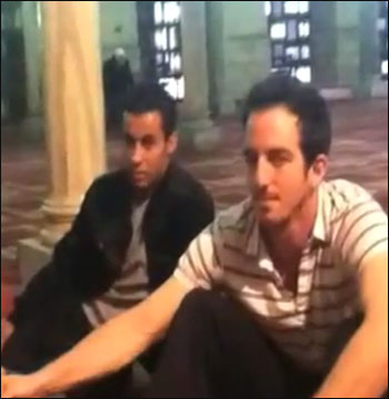 القبض على جاسوس اسرائيلي في مصر.. والشباب يسخرون منه  صورة رقم 18