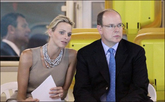 بمناسبة زفافهما.. امير موناكو يهدي خطيبته سيارة كهربائية!  صورة رقم 3