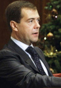 محافظ روسي يستقيل بعد عام من عثوره على دودة داخل صحنه!! صورة رقم 1