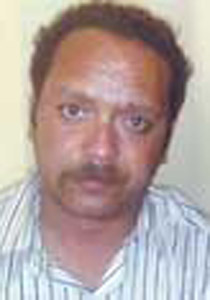 مارست النوع مع عشيقها بجوار جثة زوجها بعدما مزّقت جسده!! صورة رقم 2