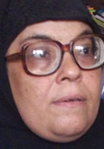 40 جزارا يسحلون مصريا ويعلقونه على عامود بقميص نوم نسائي! صورة رقم 1 40 جزارا يسحلون مصريا ويعلقونه على عامود بقميص نوم نسائي! صورة رقم 1