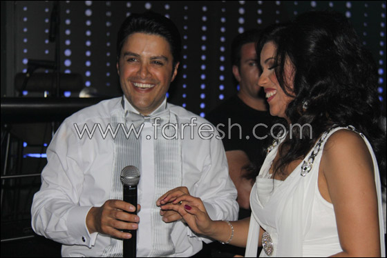 بالصور.. هشام الحاج وأمينة في الملهى الليلي!!      صورة رقم 17