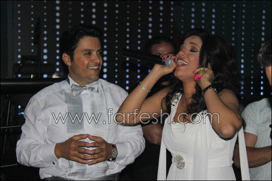 بالصور.. هشام الحاج وأمينة في الملهى الليلي!!      صورة رقم 5