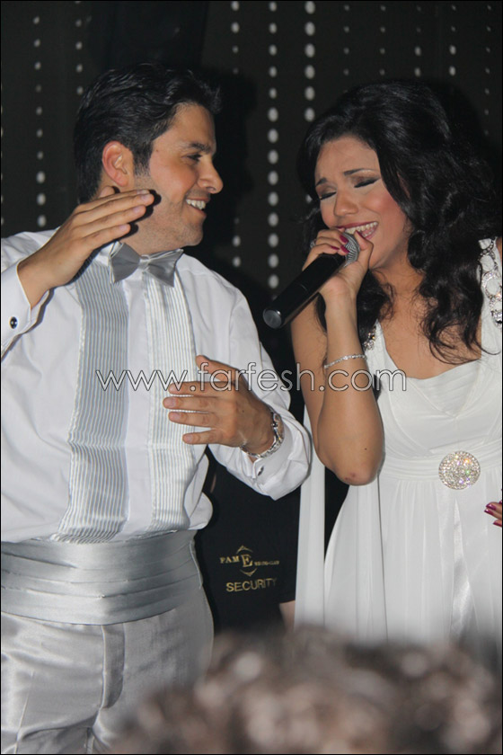 بالصور.. هشام الحاج وأمينة في الملهى الليلي!!      صورة رقم 14