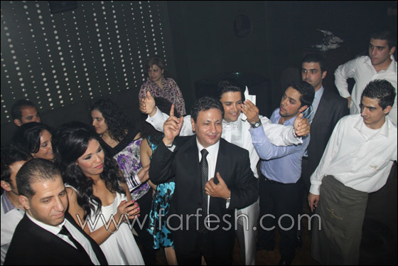 بالصور.. هشام الحاج وأمينة في الملهى الليلي!!      صورة رقم 7