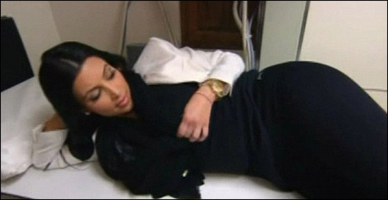 الحقيقة اخيرا: هل خضعت كيم لعملية تجميل في المؤخرة؟!  صورة رقم 3