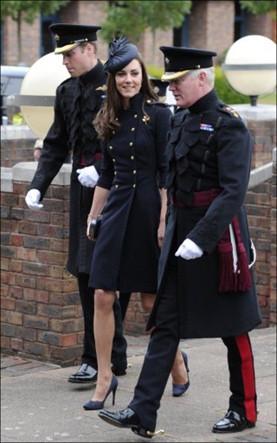 بالصور.. أول ظهور رسمي لكيت في مناسبة عسكرية!    صورة رقم 5