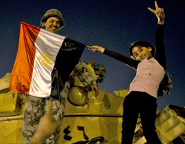 توصية بالزام الاناث التجند عسكريا تثير جدلا واسعا في مصر! صورة رقم 1