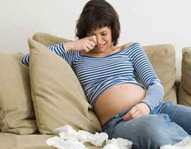 هدد زوجته بالطلاق اذا انجبت انثى.. فانجبت طفلا مشلولا واعمى! صورة رقم 1