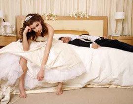 لم يدخل على عروسه ليلة الدخلة.. فحرم منها!! صورة رقم 1