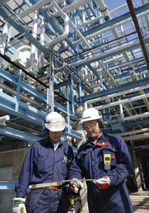 العراق يتسلم 250 مليار دولار من عائدات النفط صورة رقم 1