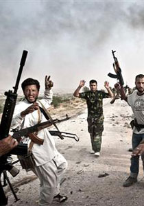 ثوار ليبيا للفرنسيين: إن رفضتم ساركوزي.. فنحن نريده! صورة رقم 2